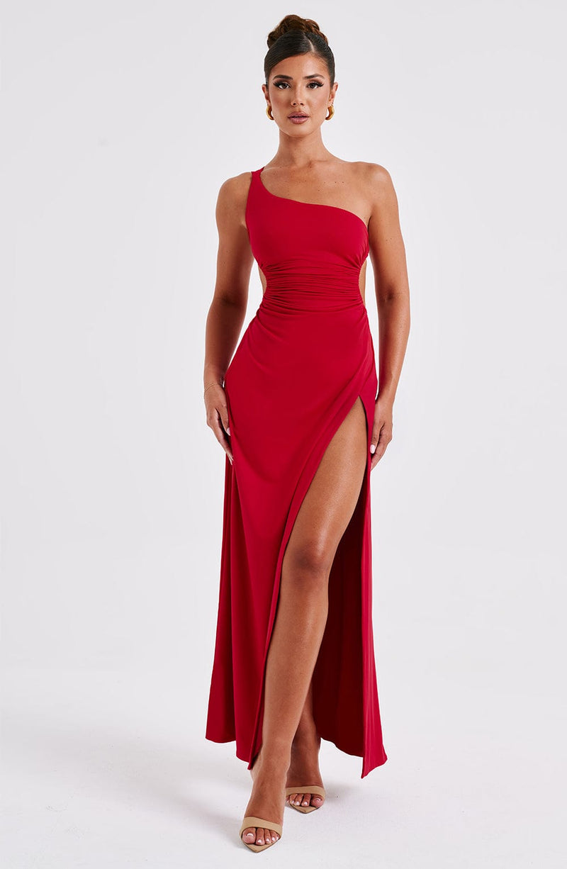 STEP INTO TIMELESS ELEGANCE